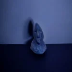 Spirito Calmo mini sculpture – beige stone face sculpture for home decor