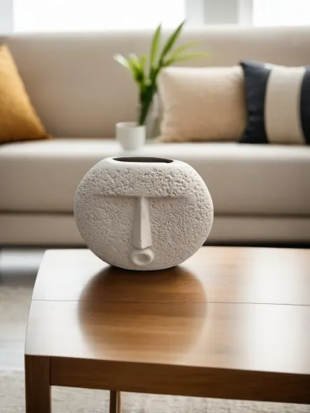 Sfera Anima ceramic vase with spherical design, perfect for displaying flowers in any room